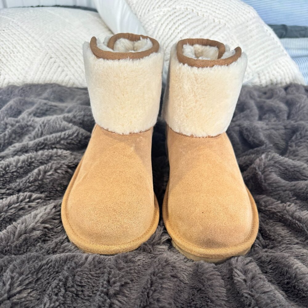 UGG Kids Classic Jona Luxury Boots Big Kid Size 5 | Chestnut | Like New